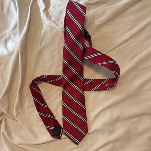 Brooks Brothers 346 pure silk red necktie with stripes